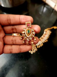 Sira Necklace Set