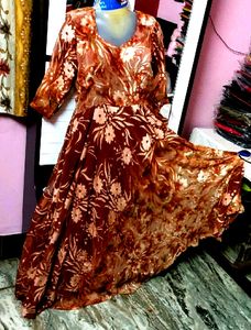 Flor Leanght Georgette Gown