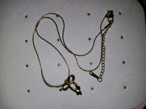 Bow Pendant
