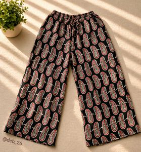 Stylish Paisley Print Palazzo Pants