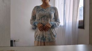 Unique Print V-Neck Long Sleeve Top