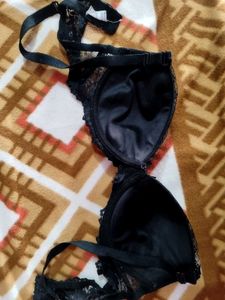 Set of 2 Bras - Black &amp; Nude