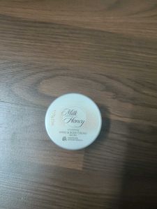 Oriflame Milk &amp;  Honey Gold Cream