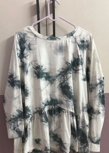 A top with majestic look