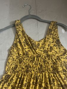 **Sale fixed price ** Yellow Floral Dress