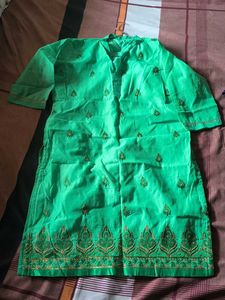 Elegant Emerald Green Kurta