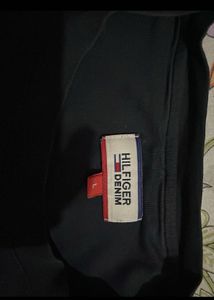 TOMMY HILFIGER TSHIRT