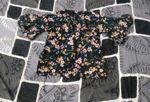 Floral Print Peplum Top🌷