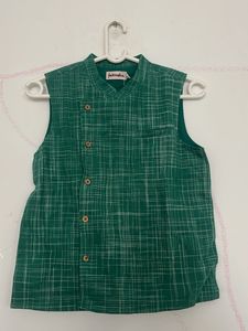 Green Sleeveless Ethnic Kurta