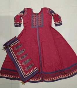 Elegant Red Ethnic Kurta Set with Dupatta