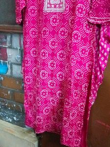 Vibrant Pink Bandhani Kurta Set