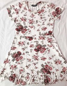 Floral Dress - Effortless Style