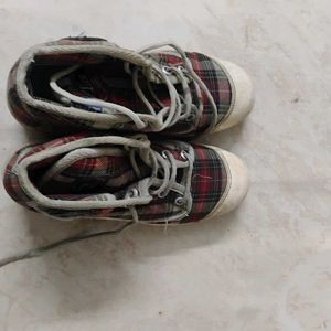 Action Liza shoes