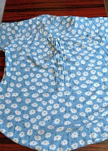 Cute Blue Floral Button-Up Top