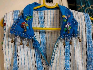 Stunning White &amp; Blue Striped Kurta