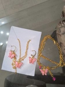 Cute Butterfly Necklace , Earring nd bracelet Set