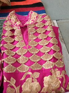 Elegant Pink &amp; Gold Embroidered Kurta Set