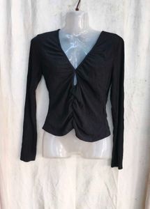 Chic Black Ruched Long Sleeve Top