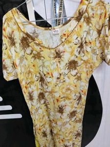 Floral Print Short Sleeve Top