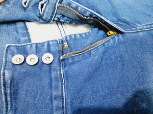 High Waisted Jeans