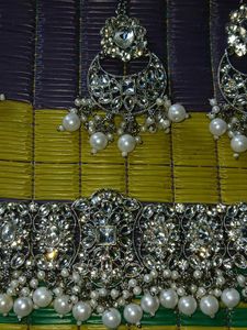 Stunning Pearl &amp; Crystal Necklace Set