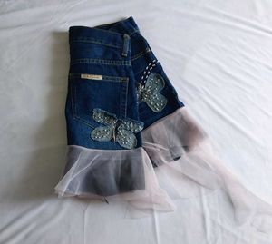 Denim Skirt with Butterfly Applique✨️🎀