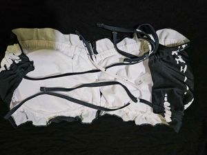Chic Black &amp; White Print bralet