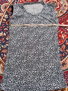 Leopard Print Sleeveless Top