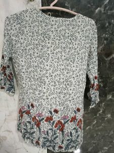 Boho Floral Print Lace-Up Blouse