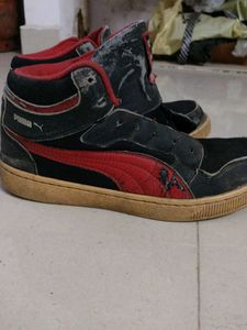 Puma High-Top Sneaker