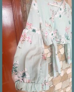Floral Light Mint blue Tie-Front Crop Top