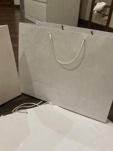 4 JW MARRIOT LUXURY paper  big bags