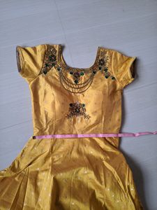 Women Ethnic Gown