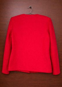 Elegant Red Cropped Jacket with Black Buttons