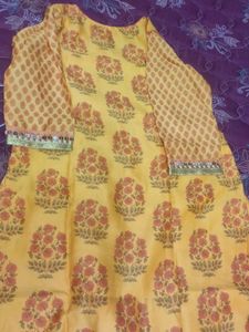 Shrishti, Size- M