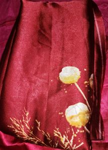 Elegant Maroon Saree with Floral Print