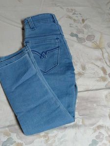 Cute Racing Outfit Shirt &amp; jeans combo
