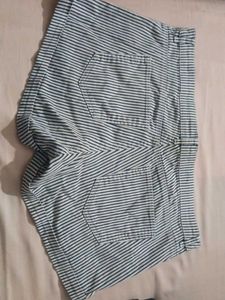 H&amp;M Striped Women's Shorts