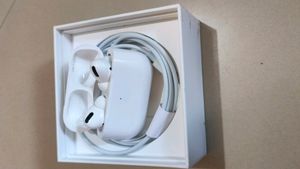 Apple Airpods Pro 2 Nd Gen
