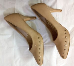 Cara Mia Kitten Nude Pumps