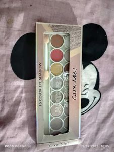 Eyeshadow Palette with 16 Colors