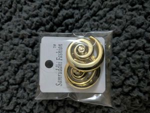 Chic Gold Spiral Swirl Earrings
