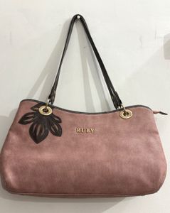 Chic Ruby Shoulder Bag