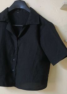 black crop shirt