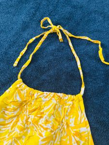 FREE DELIVERY!!!!!!! Yellow tie up top