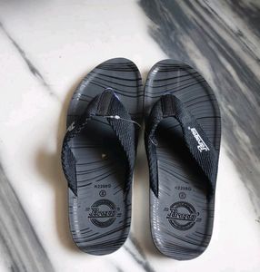 New Paragon Slipper Mens Size 8