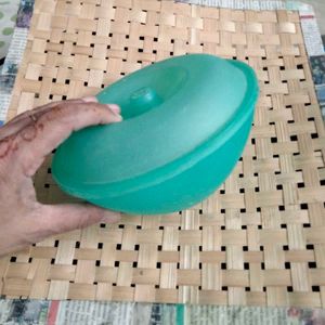 'Frosted Plastic' Bowl With Lid