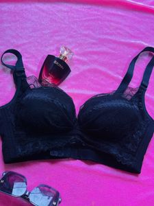 😍Elegant Black Lace Bra😍
