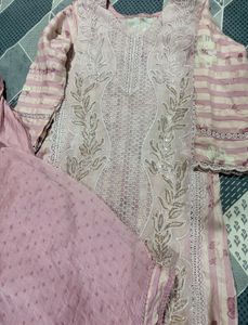 Elegant Chikankari Kurta Set