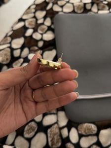 Gold Tone Knot Earrings